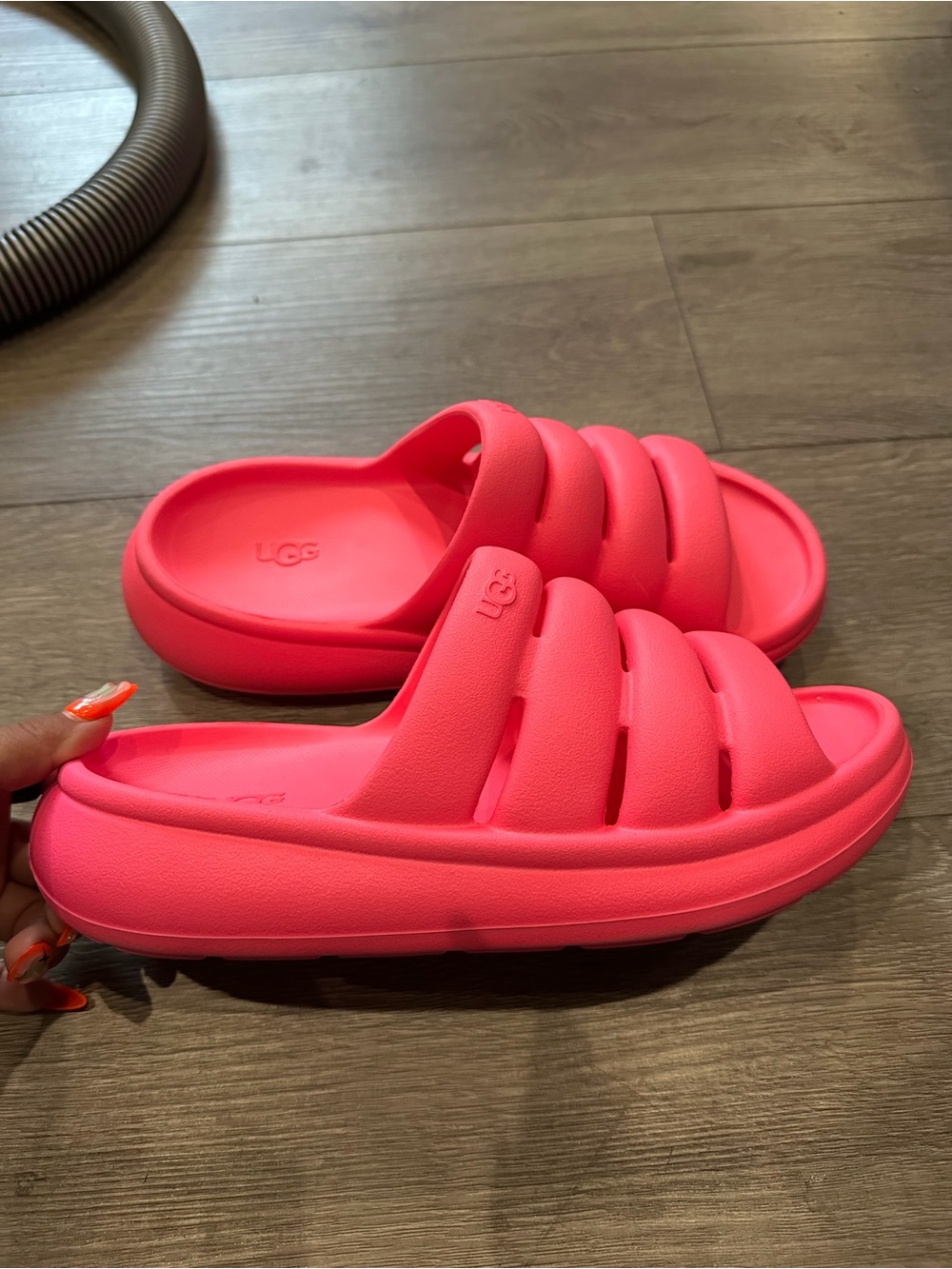 UGG sport foam sandals size 7 women hot pink
